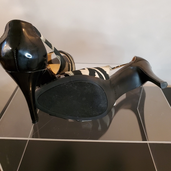 Guess Womens Slingback Peep Toe Pumps - Picture 3 of 3